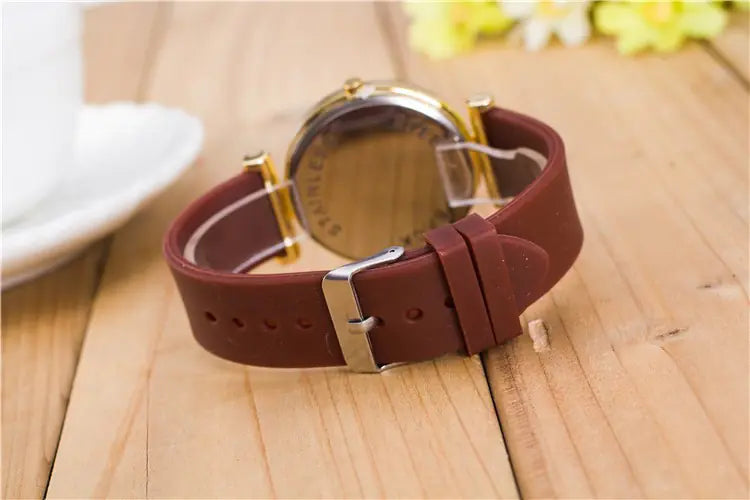 Quartz Watch for Women - Colorful Fashion Timepiece